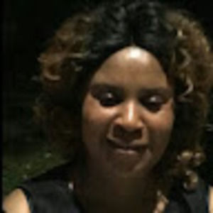 Meet your Posher, Yvette